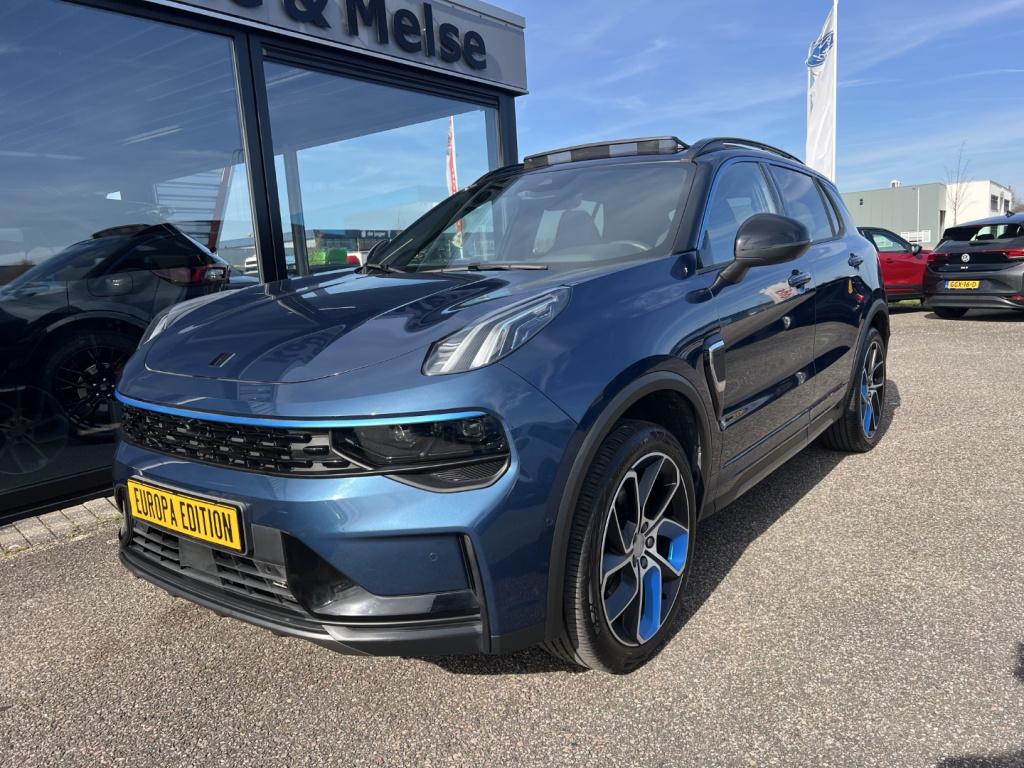 Lynk & Co 01 1.5 261pk phev plug inn hybrid , pano dak,car play, adaptive c