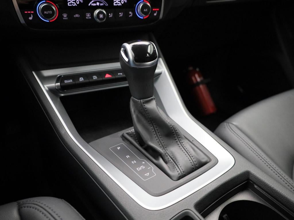 Audi Q3 sportback 35 tfsi pro line business | automaat | navigatie | leder 