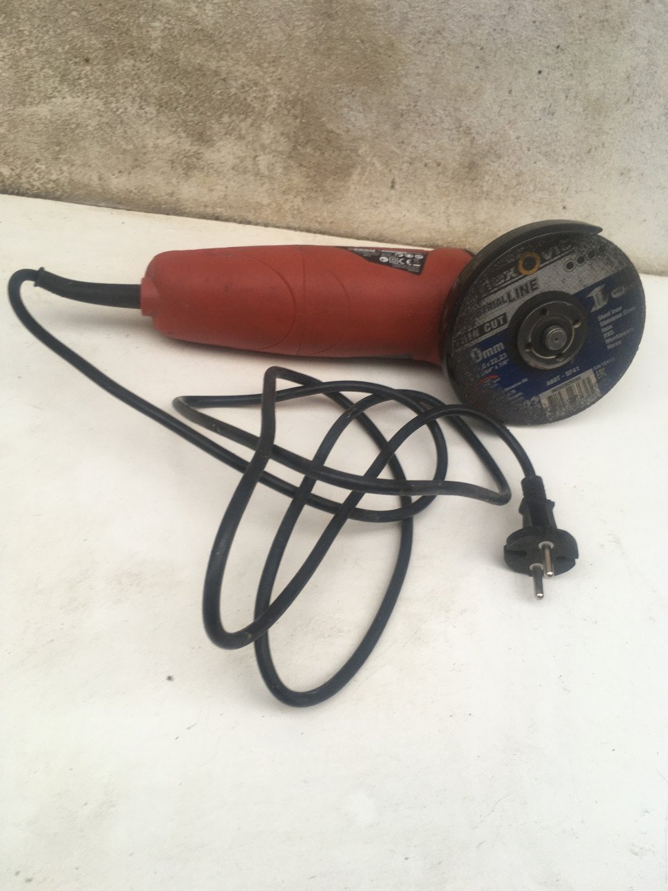 Handzame haakse slijper merk X_ceed   schijfopname 115mm