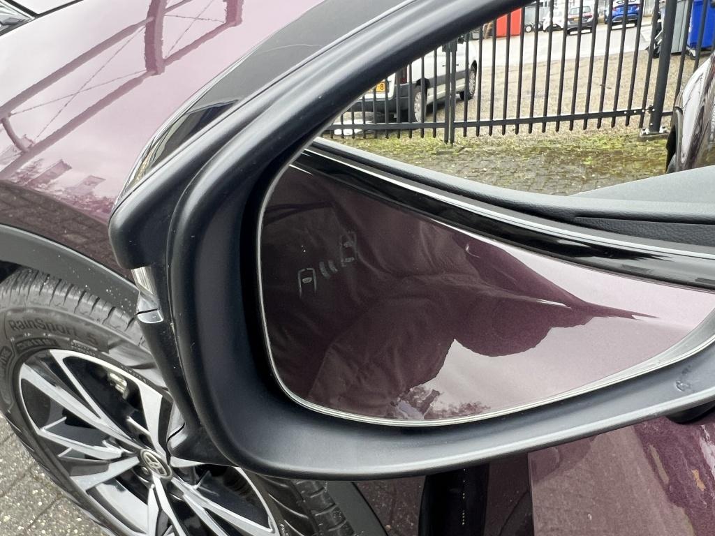 Toyota C-hr 1.8 hybrid 140 dyn