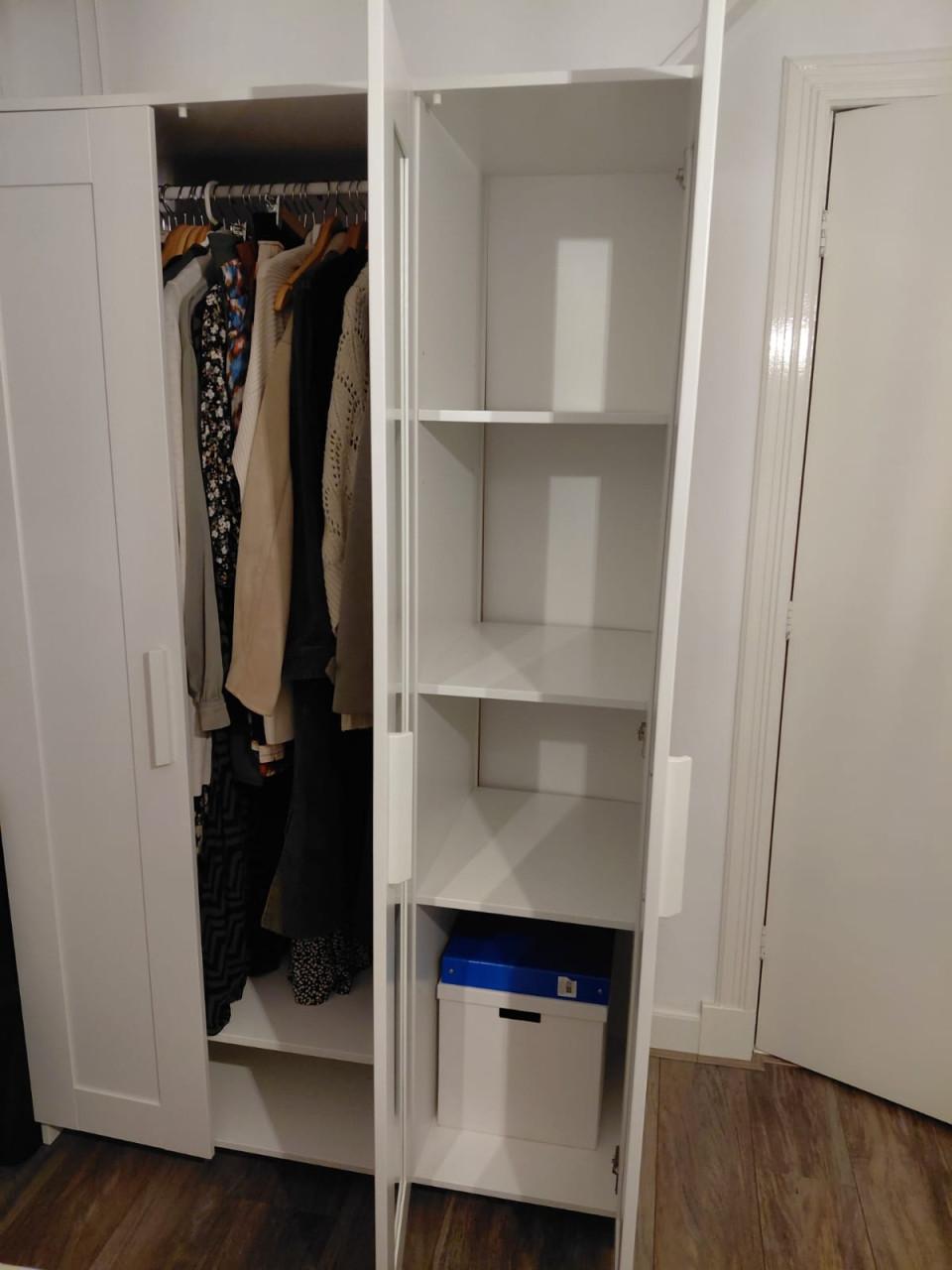 Zo goed als nieuwe Ikea kledingkast