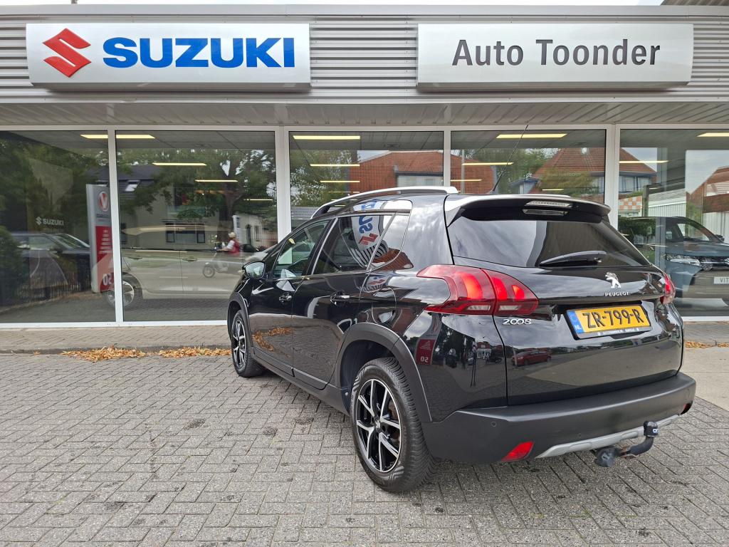 Peugeot 2008 automaat 1.2-110pk allure / trekhaak