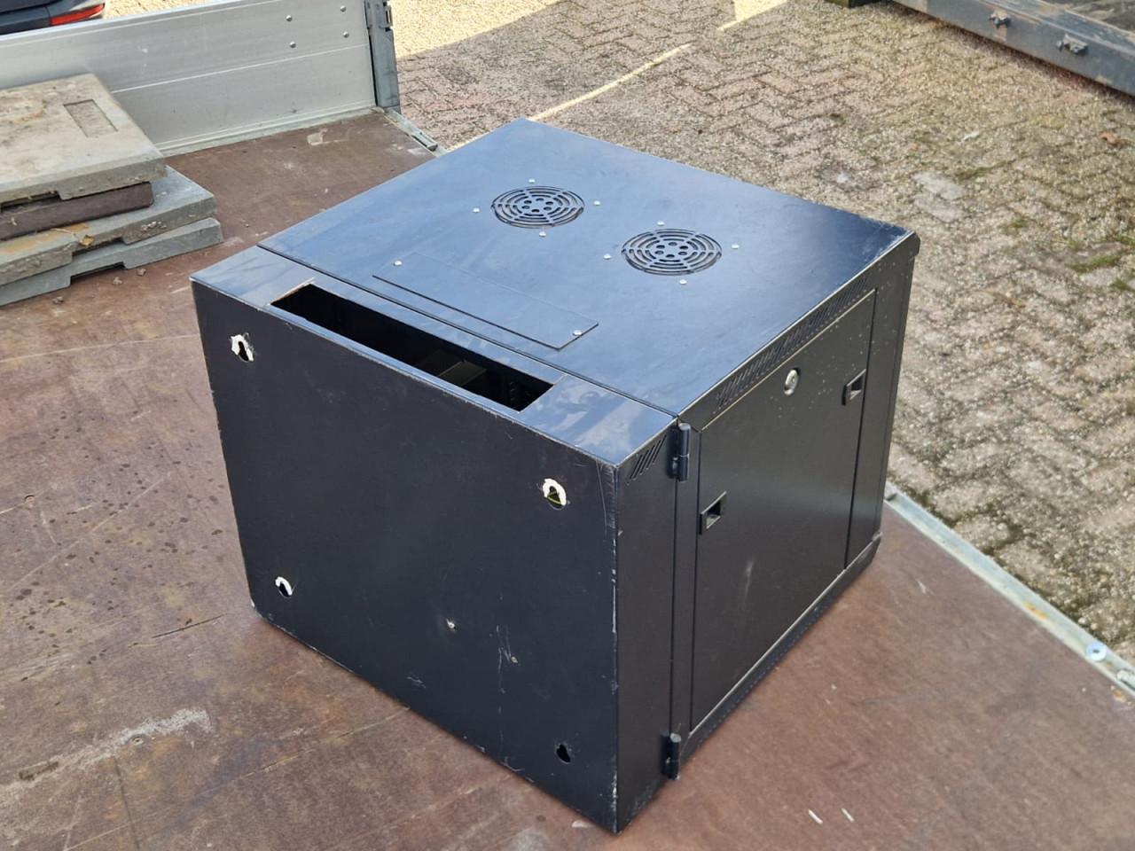 Patchkast / Serverkast 19 inch – 61x60x51 cm