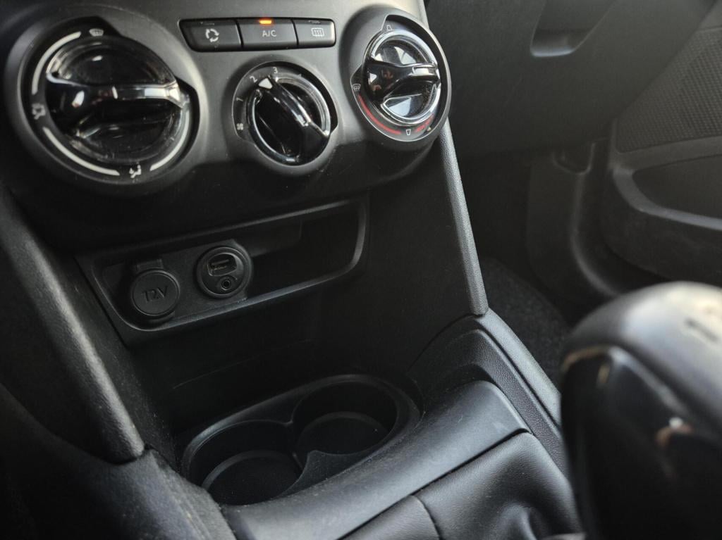 Peugeot 208 1.2 vti active