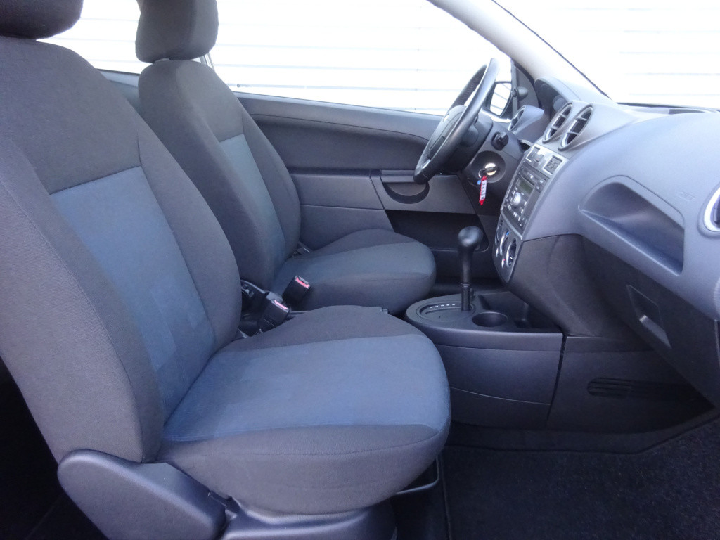 Ford Fiesta 1.6-16v futura 1e eigenaar / airco / elektr. ramen / lm velgen 