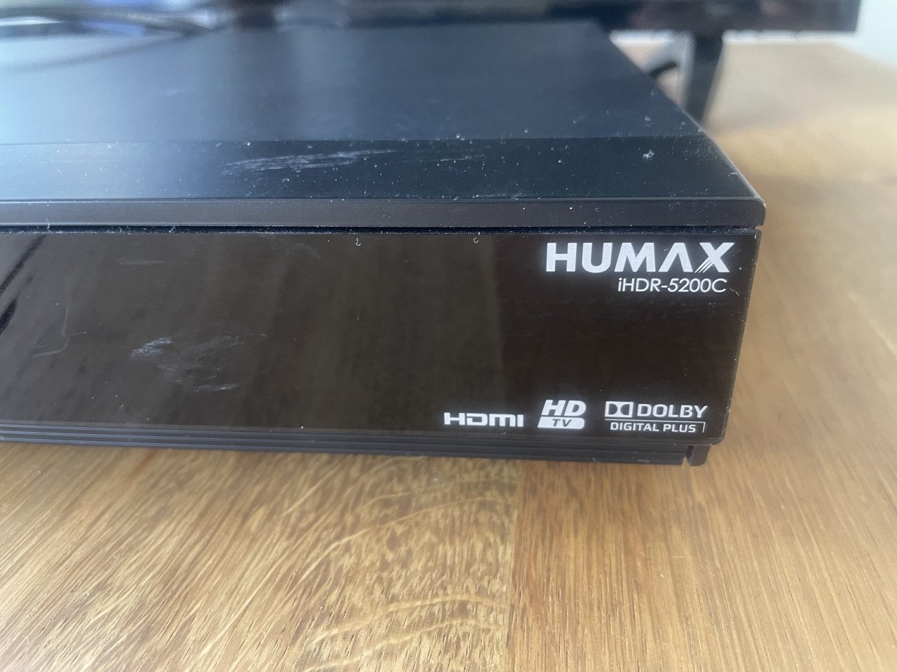 Tv 32 inch + humax decoder