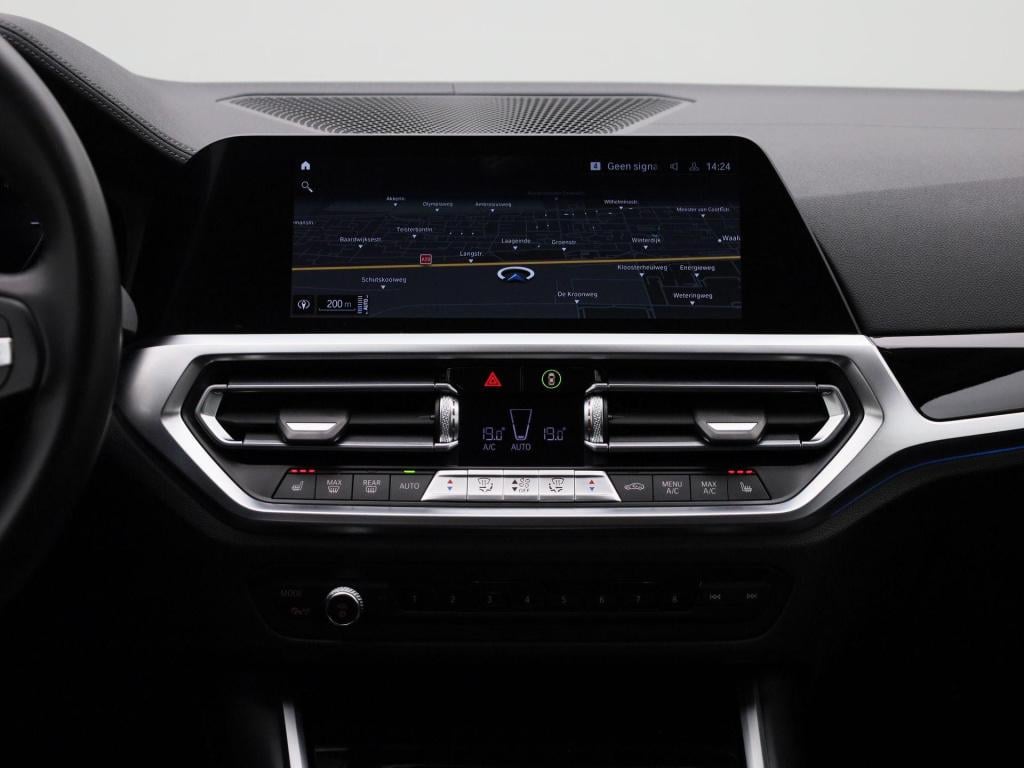 BMW 3-serie touring 330e edrive edition | automaat | lmv | leder | parkeer 