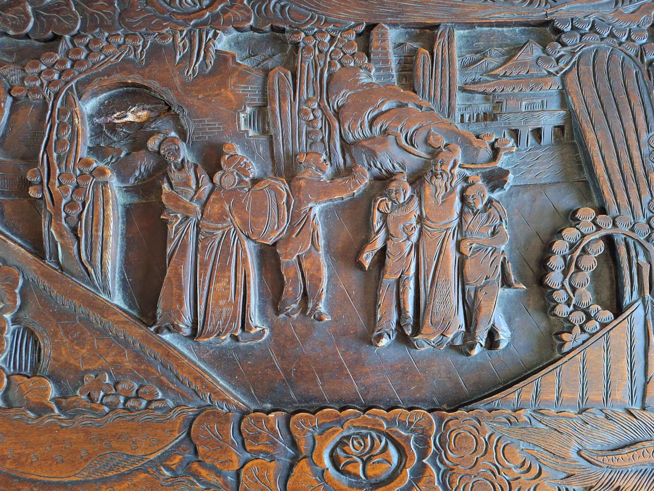 Dekenkist houtsnijwerk