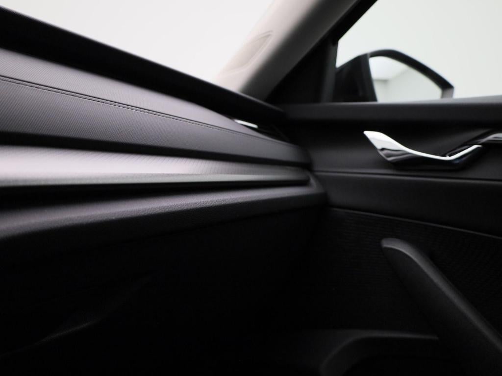 Skoda Octavia 1.0 tsi business edition | apple carplay / android auto | nav