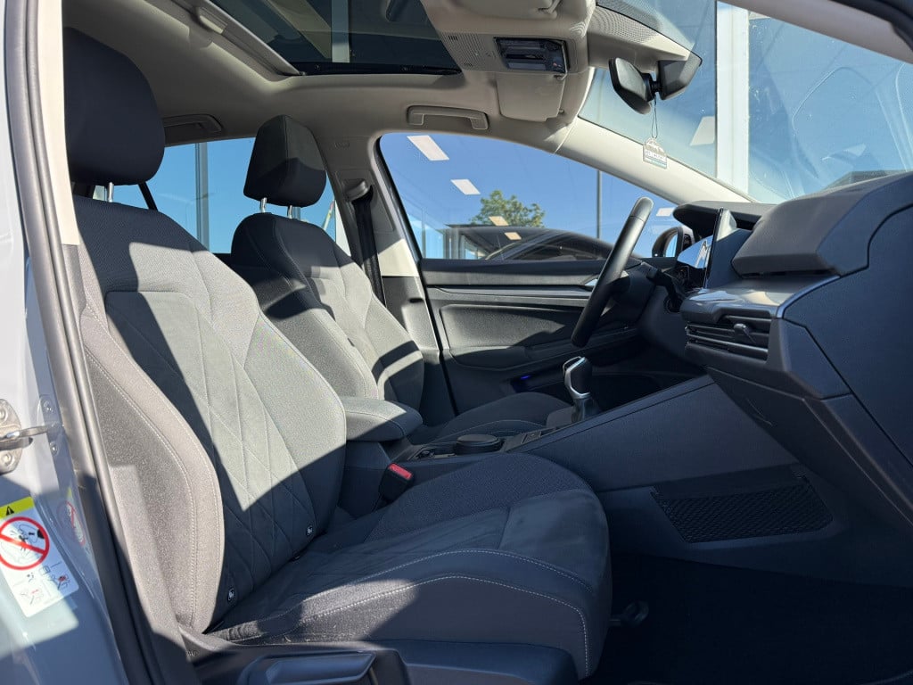 Volkswagen Golf 1.5 tsi life business