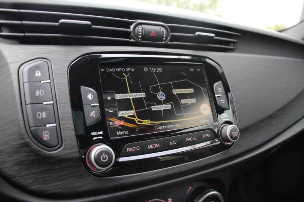 Alfa Romeo Giulietta 1.4 turbo multiair super - panorama dak - navi - stoel