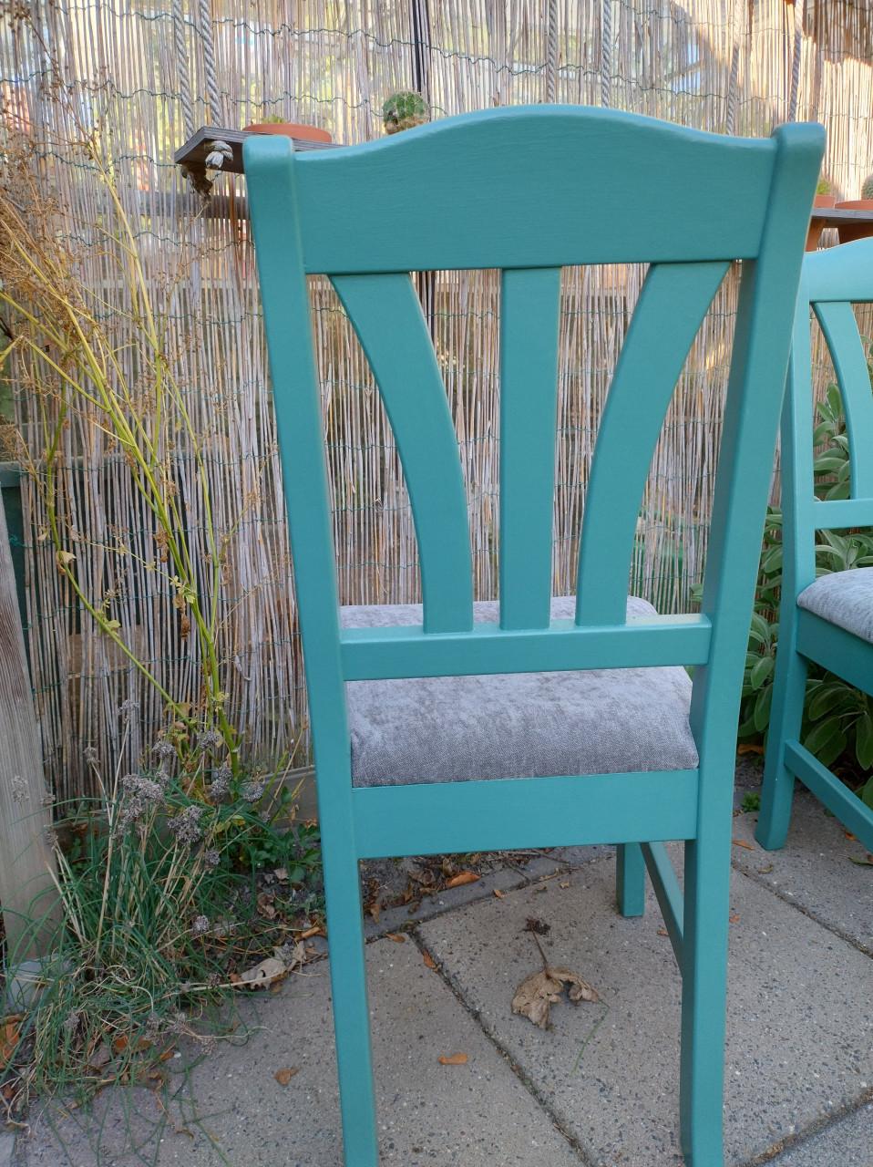 Stoelen, eetkamerstoelen met nieuwe bekleding!