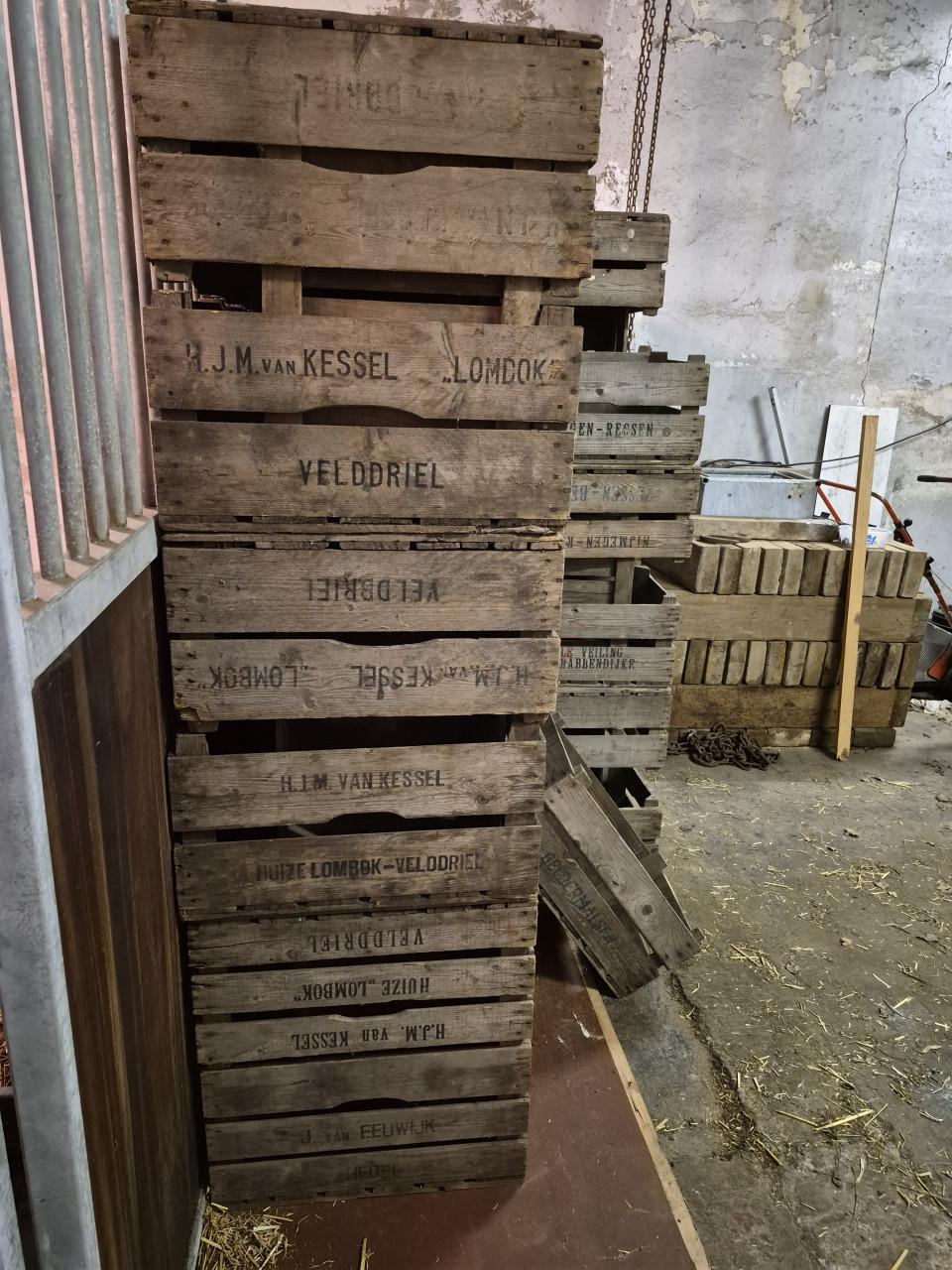 Prachtige Oude Veilingkistjes