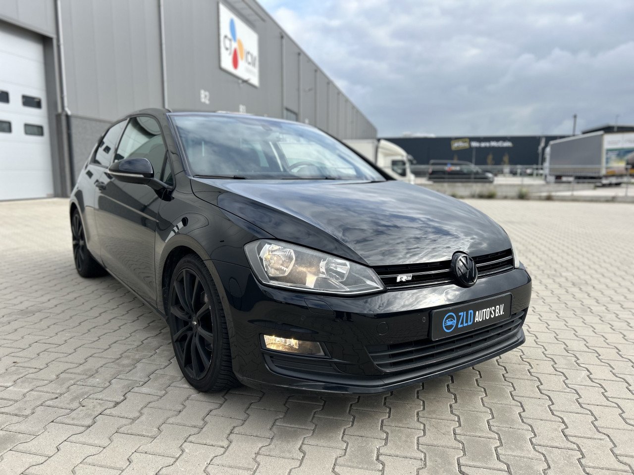 Volkswagen Golf 7 1.2 TSI/R-LINE/APK/CRUISE CONTR/ISO-FIX/