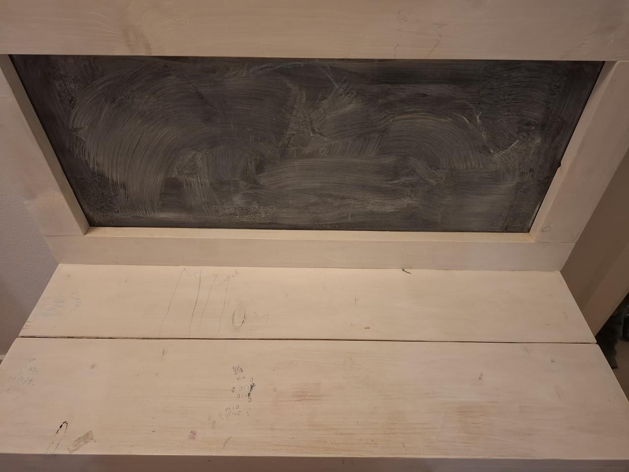 Kinderbureau met stoeltje