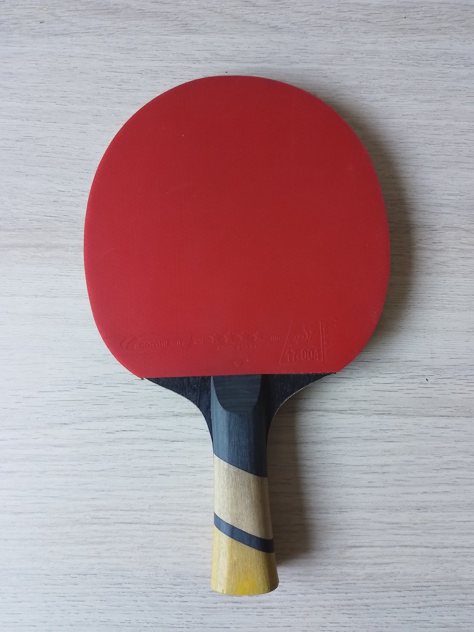 Cornilleau Perform 600 tafeltennisbadje