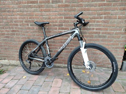 Sensa mountainbike Carbon zeer lichte fiets deore Rock Shox