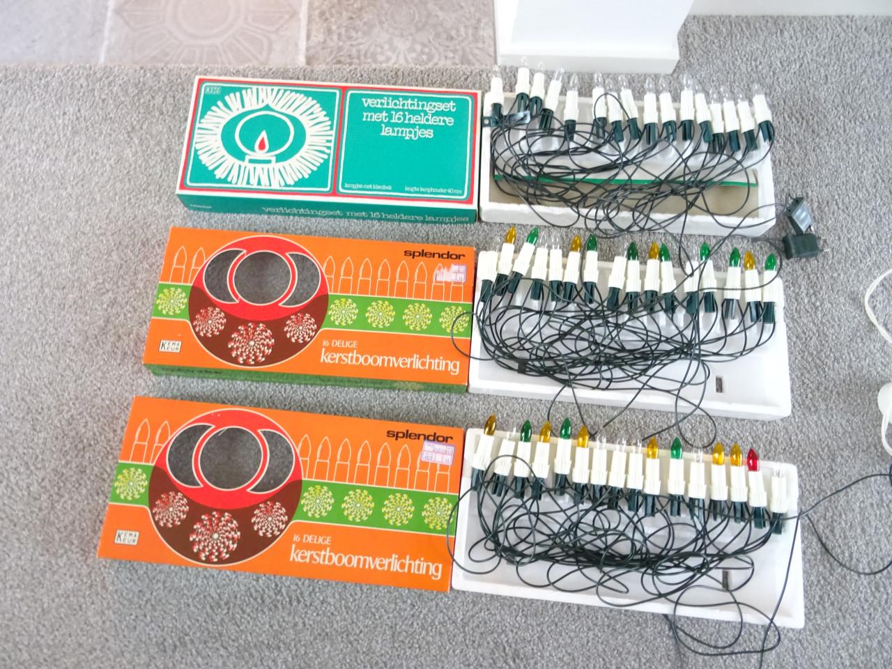 Nostalgische  Kerstverlichting  € 4,50  per doos   3 dozen  voor  € 12,00