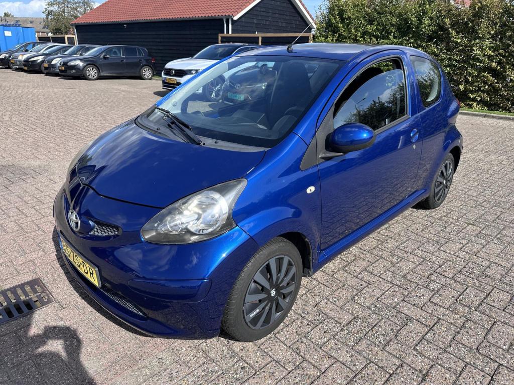 Toyota Aygo 1.0-12v +
