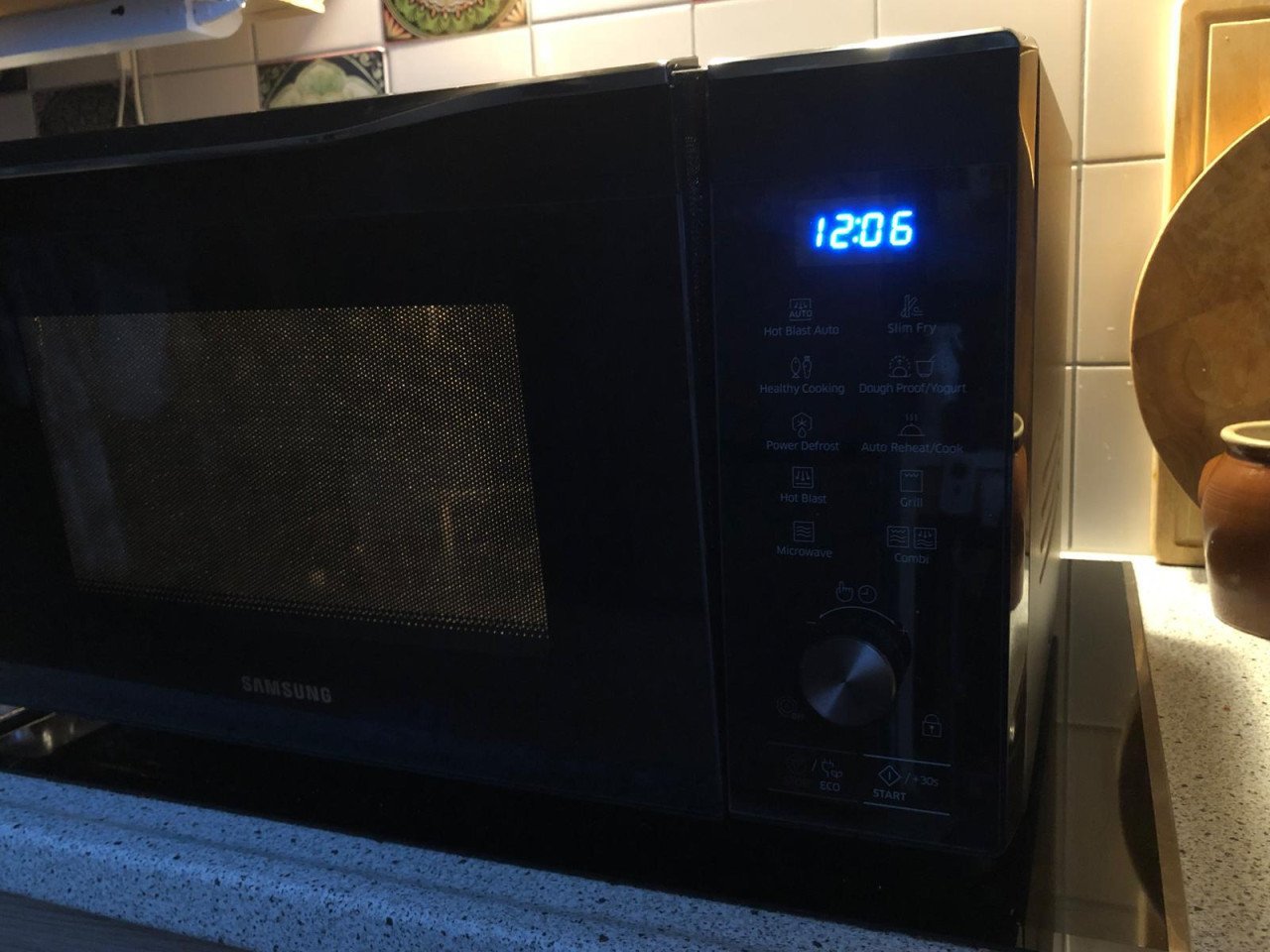 Zo goed als nieuwe Combi Magnetron 32L - Model: MC32K7055CK (augustus 2019)