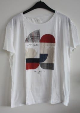 Wit tshirt met opdruk maat L