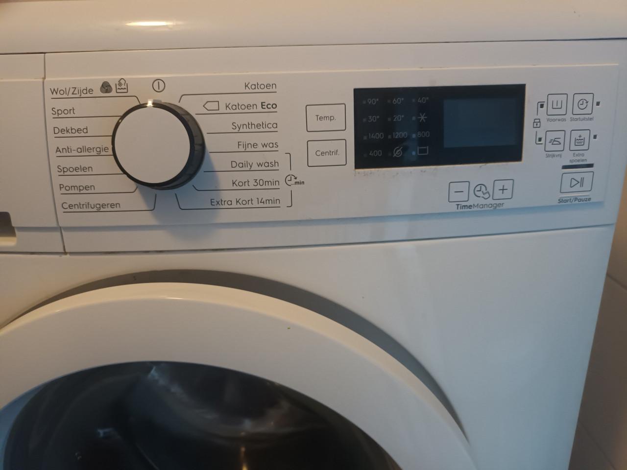 Gratis af te halen, wasmachine. Op zaterdag 28 Maart op te halen
