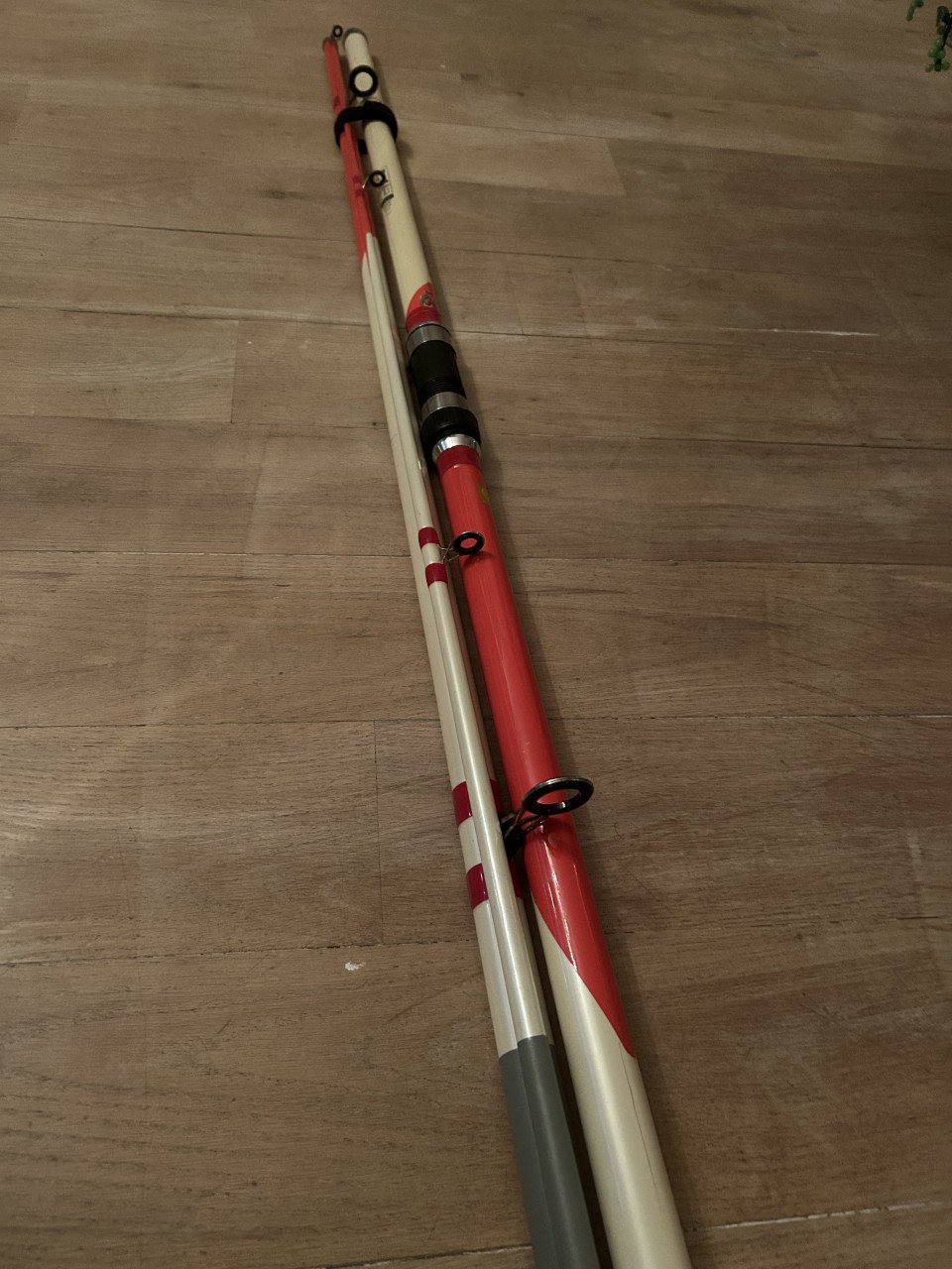 Te koop zeehengel lang 4.20 meter werpgewicht 100 tot200 gram