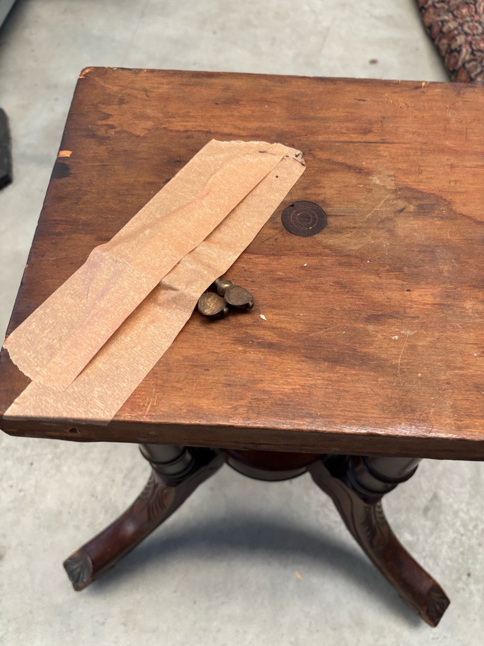 Ronde antieke tafel