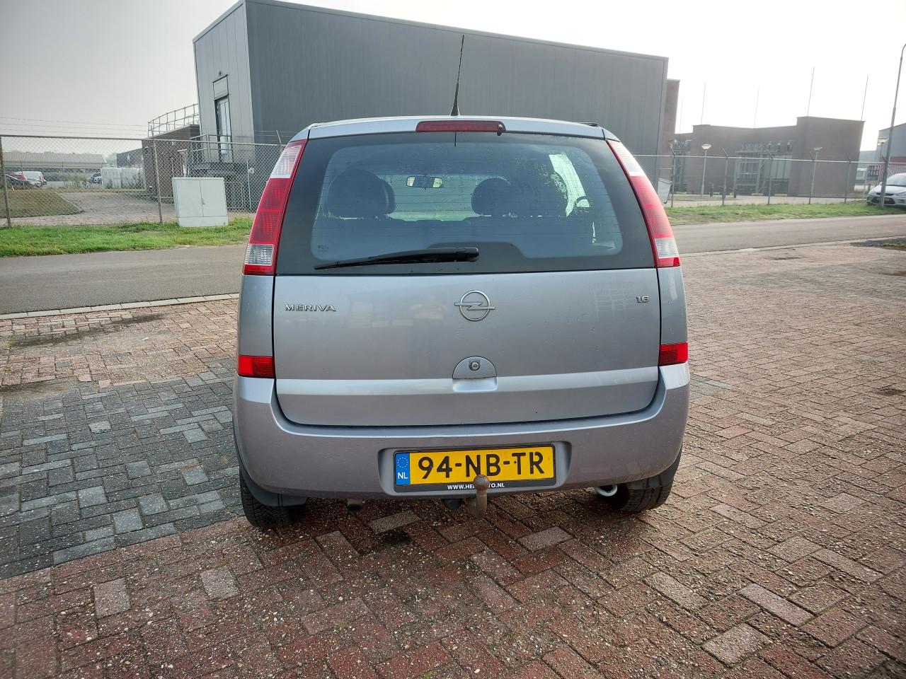 Opel meriva bj 2003  950 euro