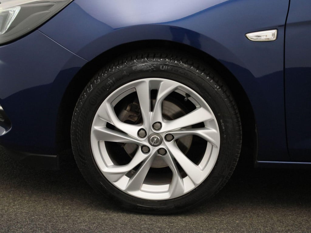 Opel Astra 1.2 launch elegance | lmv | parkeer sensoren | camera | stoel/st