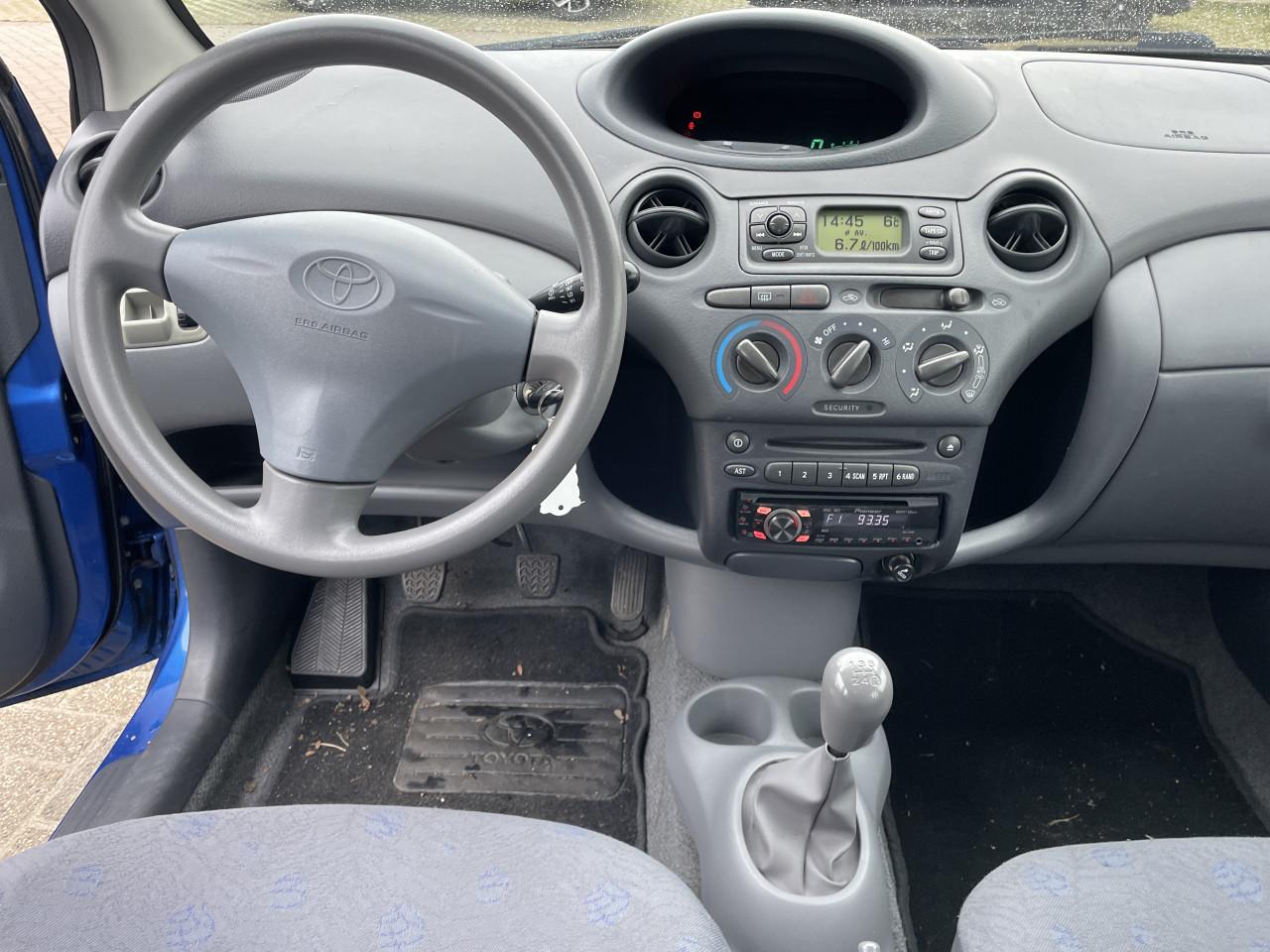 Toyota yaris 1.0 yorin 5 deurs 139000km