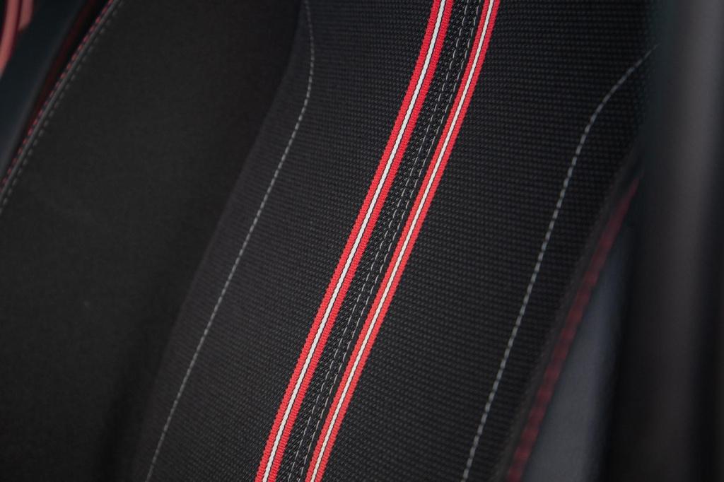 Opel Corsa 1.2 turbo gs black line / apple carplay / automaat / 360 camera 