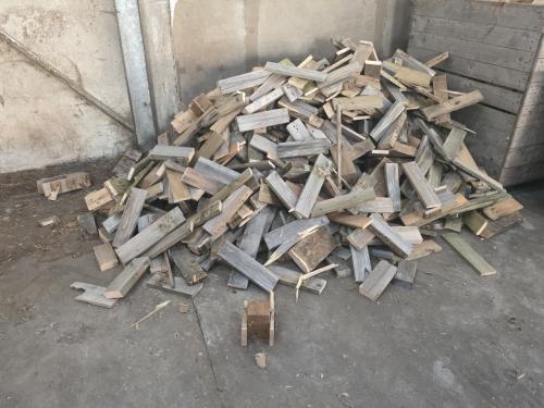 Pallethout brand hout