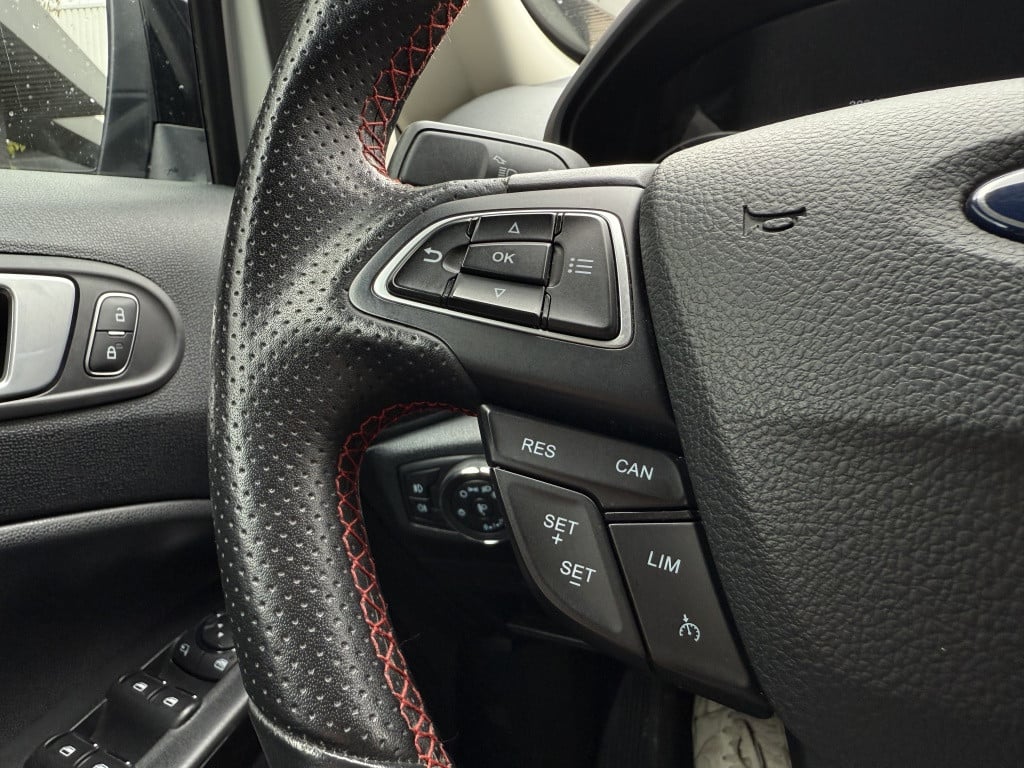 Ford Ecosport st-line // 31.000km aantoonbaar // 1e eigenaar //