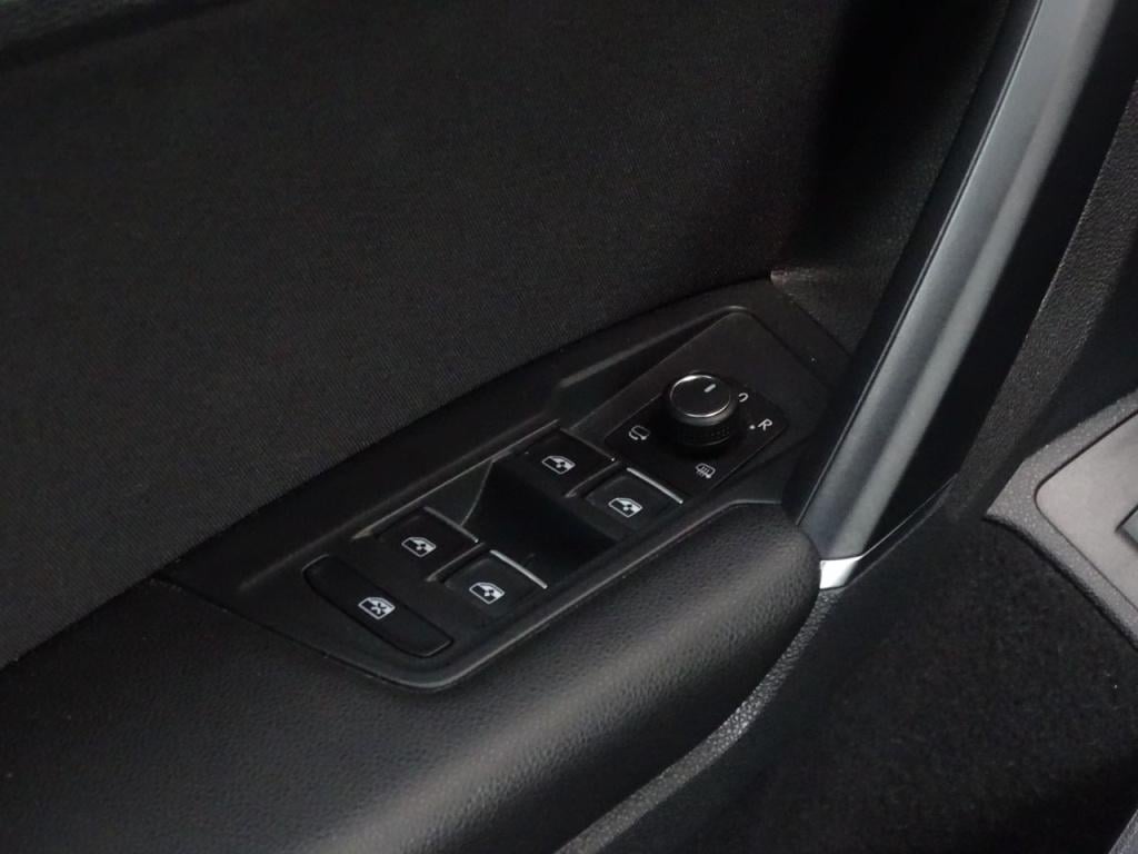 Volkswagen Tiguan 1.4 tsi act highline business r aut | r line | trekhaak |