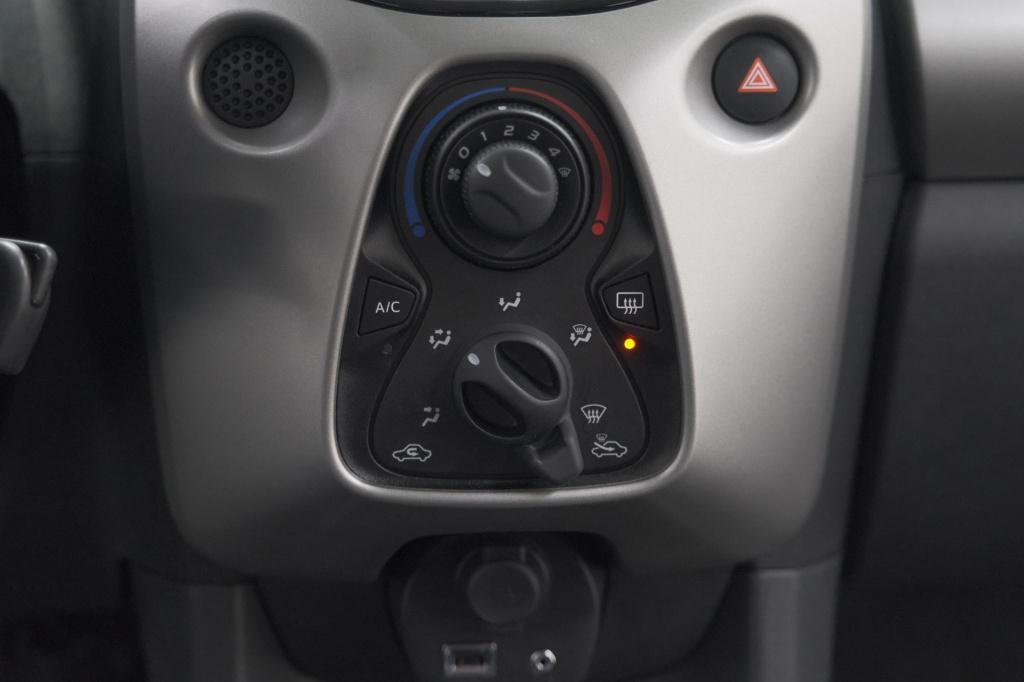 Citroen C1 1.0 e-vti feel | camera | airco | lichtmetalen velgen | dab | 5 