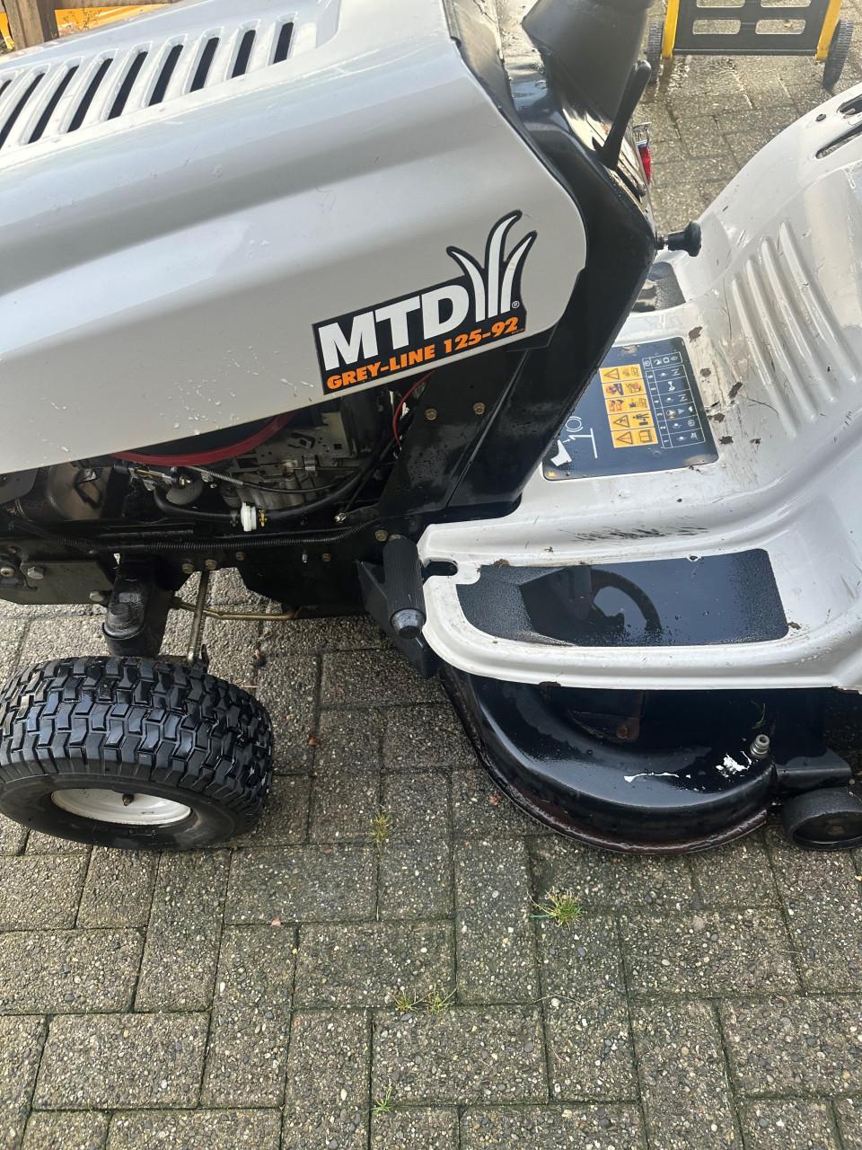 Gebruikte tuintractoren en frontmaaiers