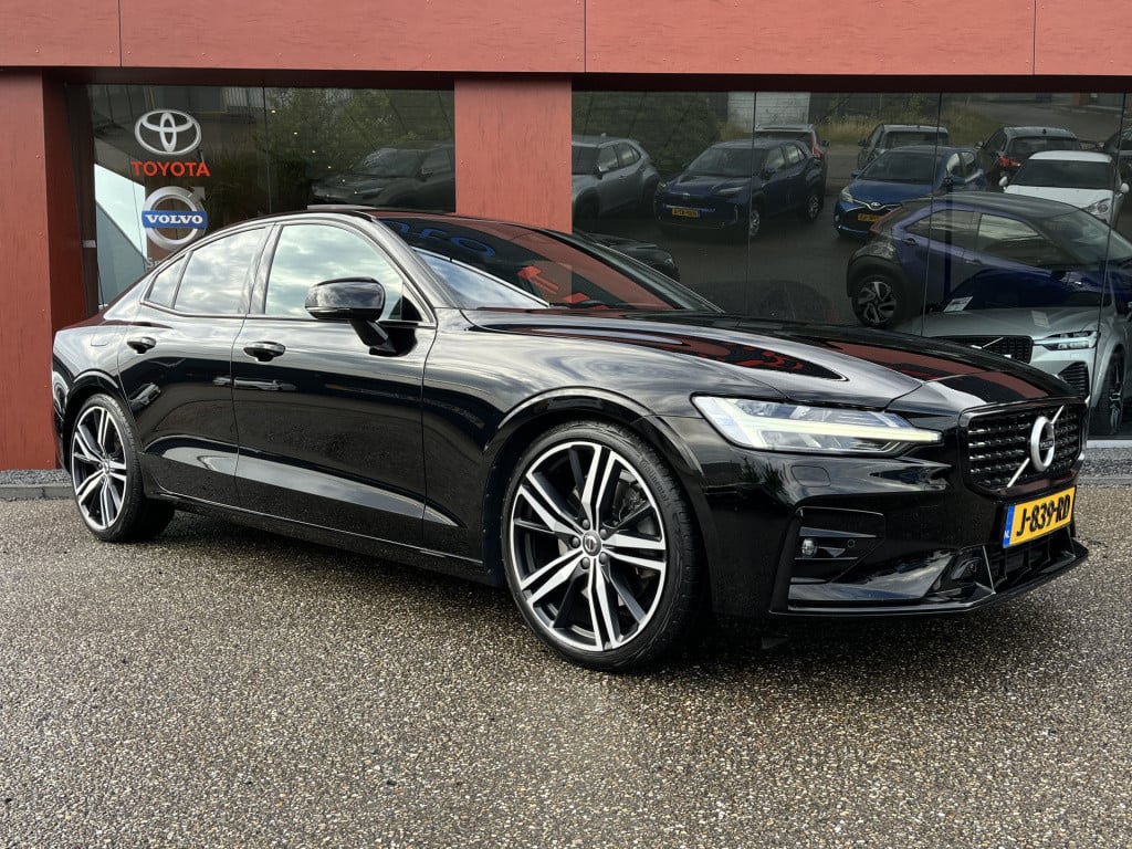 Volvo S60 2.0 t5 r-design | pano | pilot assist | head-up | carplay | stuur