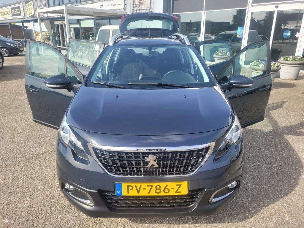 Peugeot 2008 1.2 puretech blue lion carplay