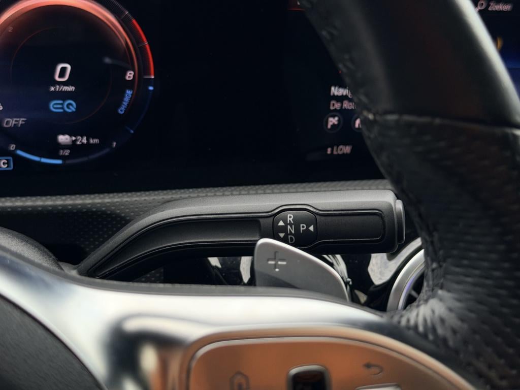 Mercedes-Benz Cla shooting brake 250 e business solution amg limited