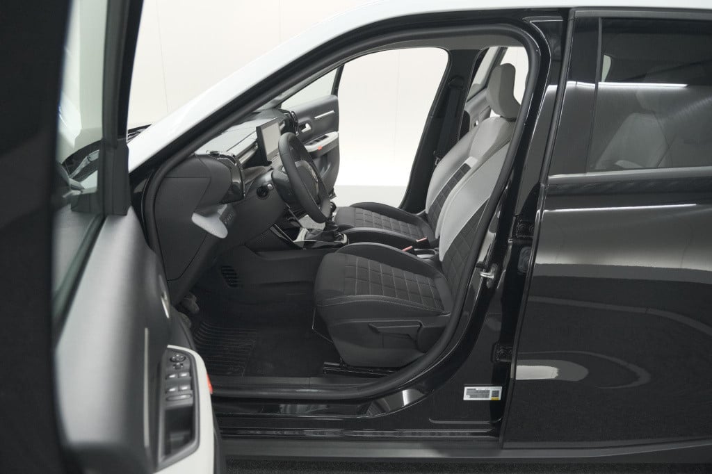 Citroen C3 turbo 100pk max | nieuw model | camera | navigatie | apple carpl