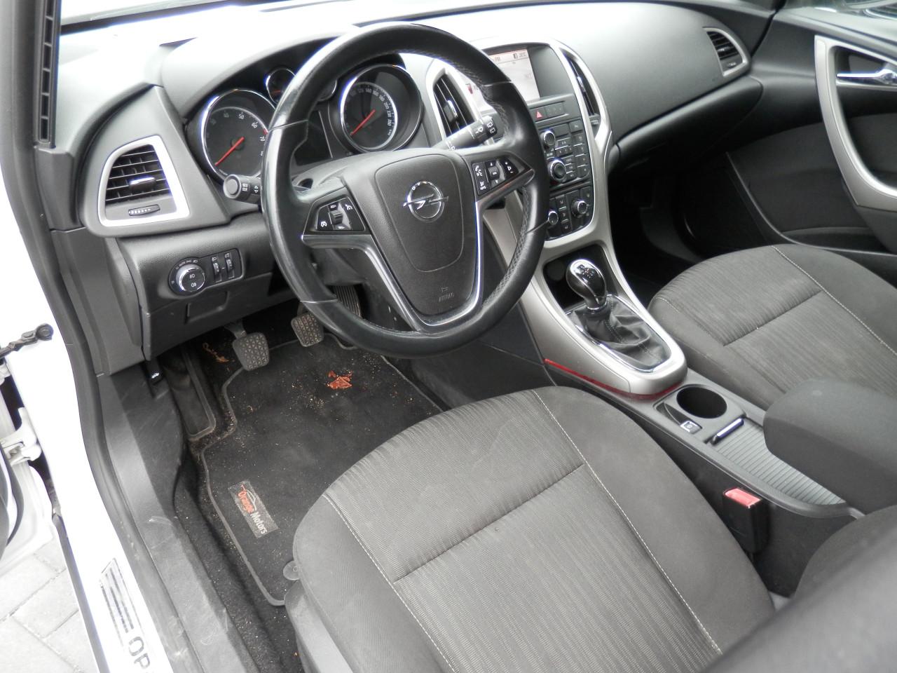 Auto Garant Biedt Aan: Opel Astra 1.4 SPORTS TOURER