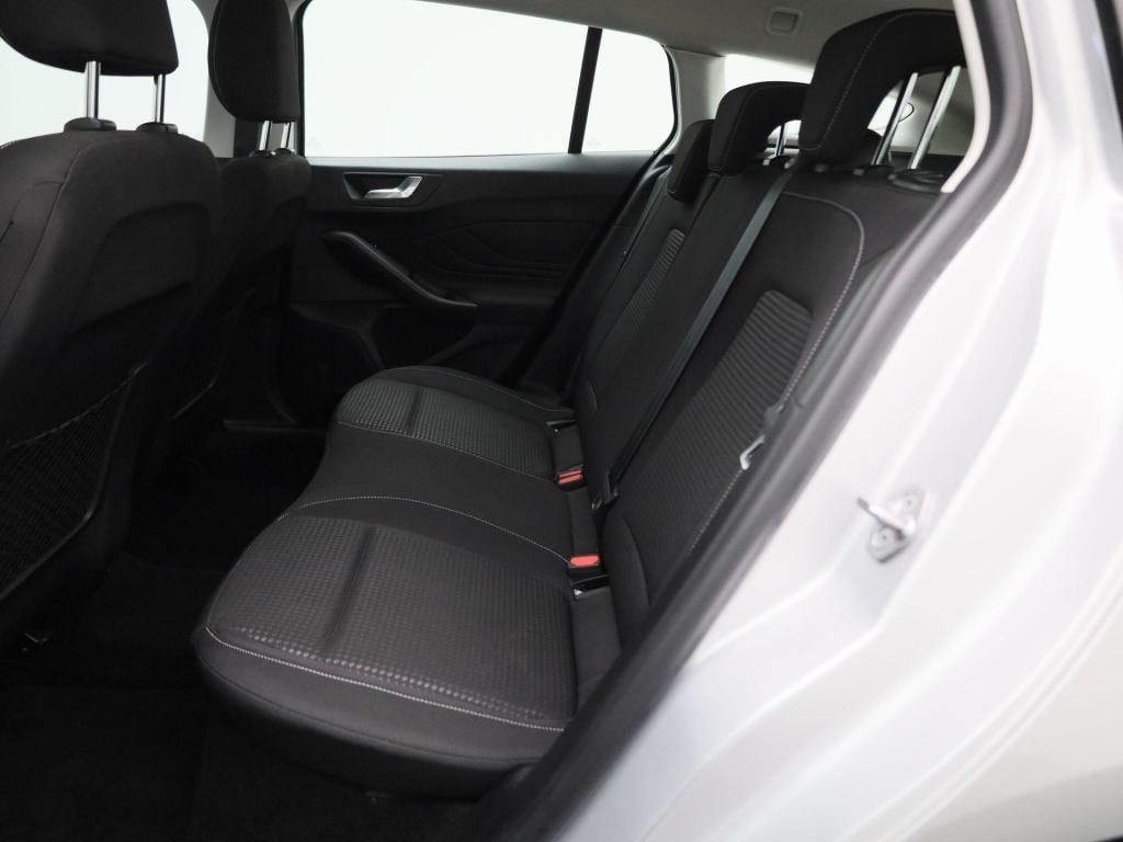 Ford Focus wagon 1.0 ecoboost hybrid connected | parkeer sensoren | navigat