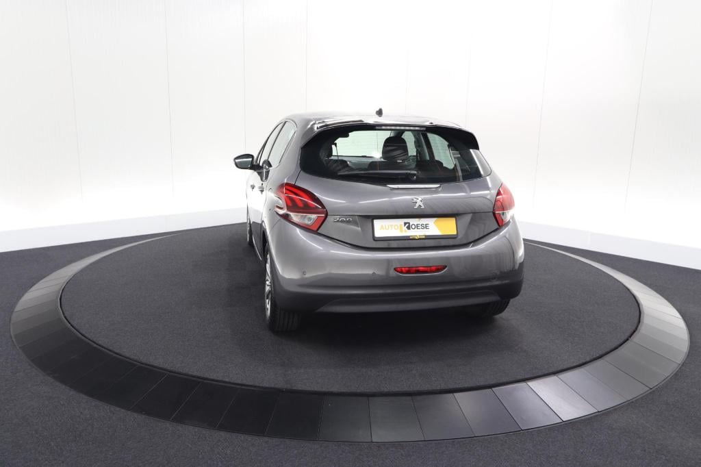 Peugeot 208 puretech 82 blue lease allure | parkeersensoren | climate contr