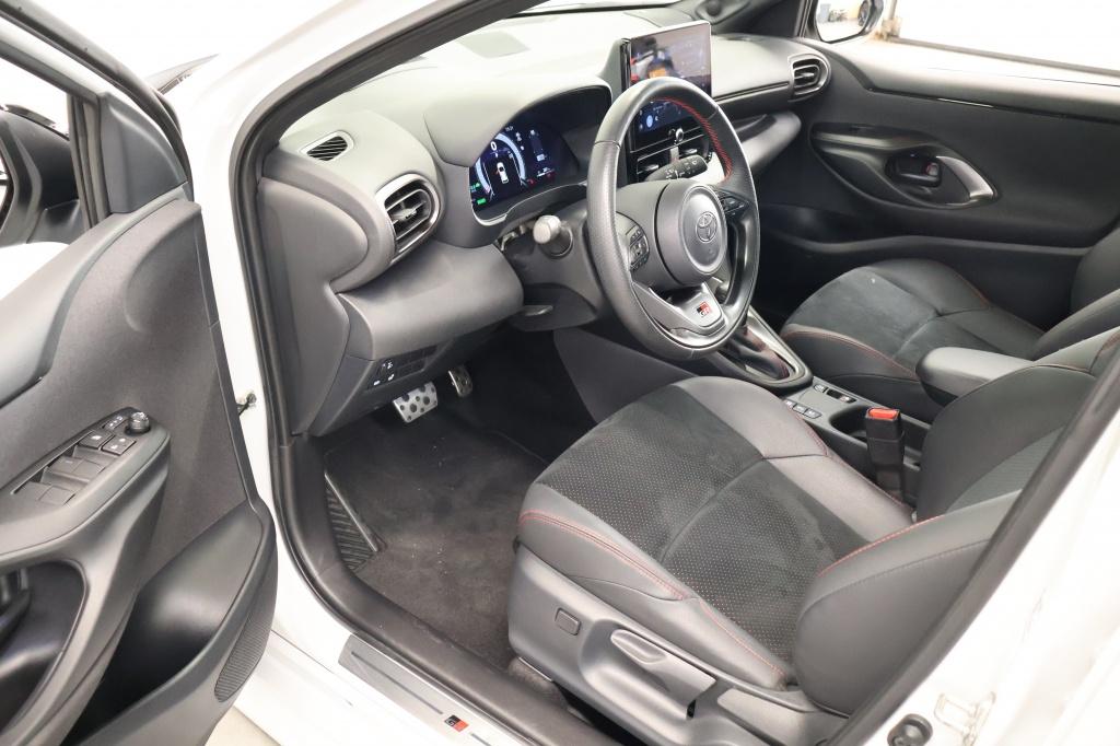 Toyota Yaris 1.5 hyb.130 gr sport