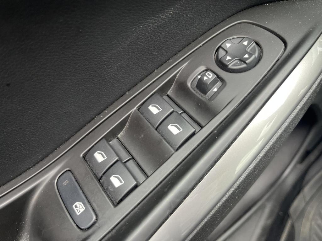 Opel Grandland 1.2 turbo business elegance | climate control | cruise contr