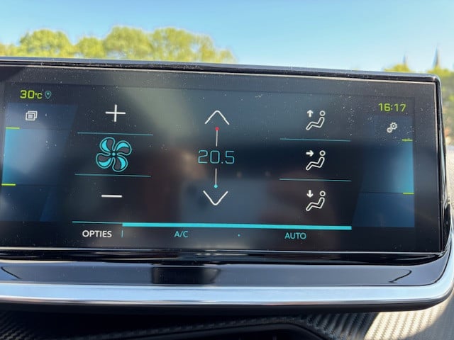 Peugeot 208 gt pack ev 50kwh 136pk 3-fase navigatie | apple carplay & andro