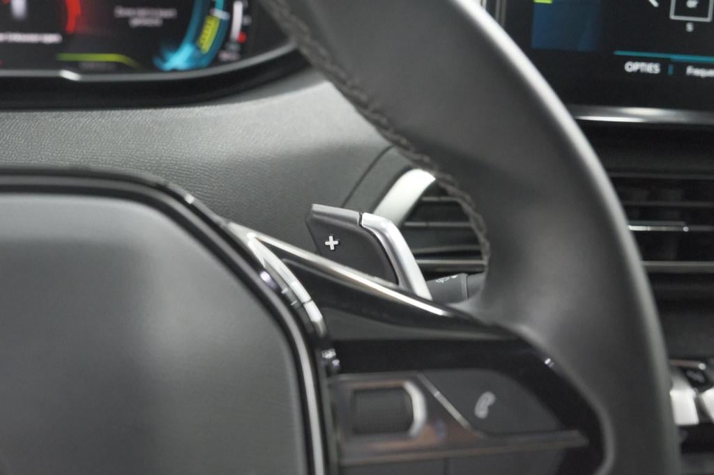 Peugeot 3008 1.6 plug-in hybrid 225 allure | camera | dodehoekdetectie | na
