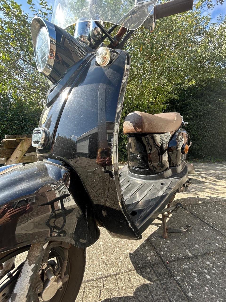 BTC Old Classic scooter