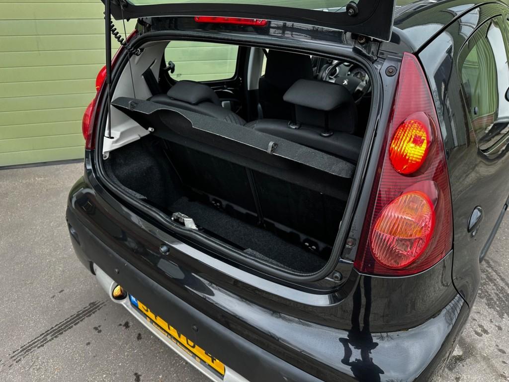 Peugeot 107 1.0 active automaat